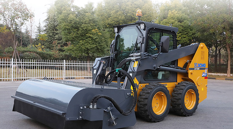 1 ton XC740K XCMG brands mini skid steer loader with attachments price