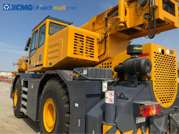 XCMG rough terrain crane 70 ton RT70E price