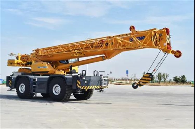 XCMG 90 ton hydraulic rough terrain cranes XCR90_M for sale