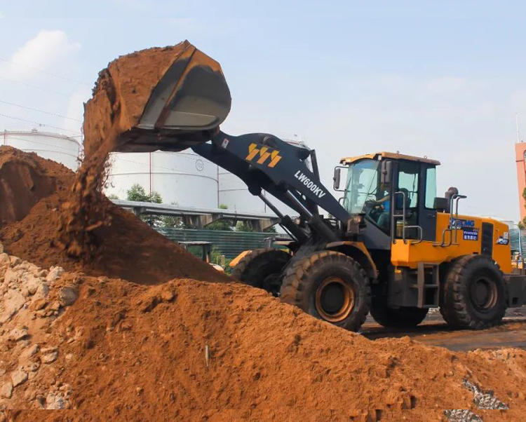 XCMG 6 ton 4.5 cbm 179kw wheel loader LW600KV for sale