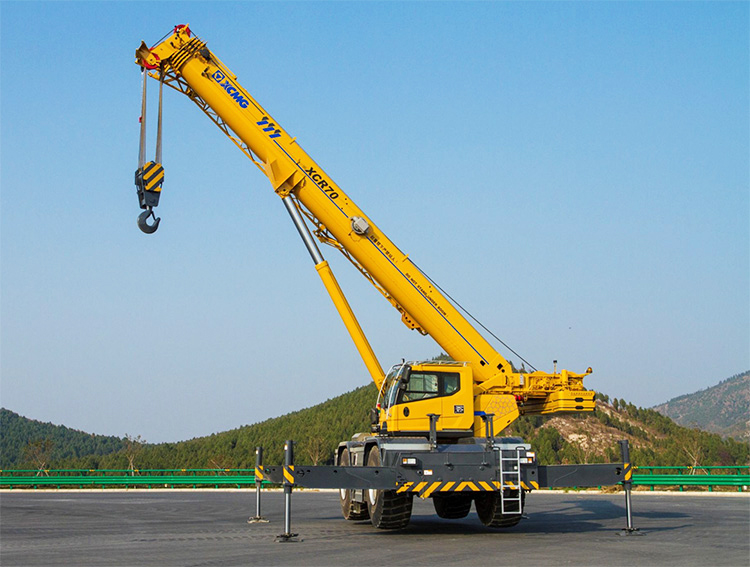 XCMG official 70 ton telescopic rough terrain cranes XCR70 price