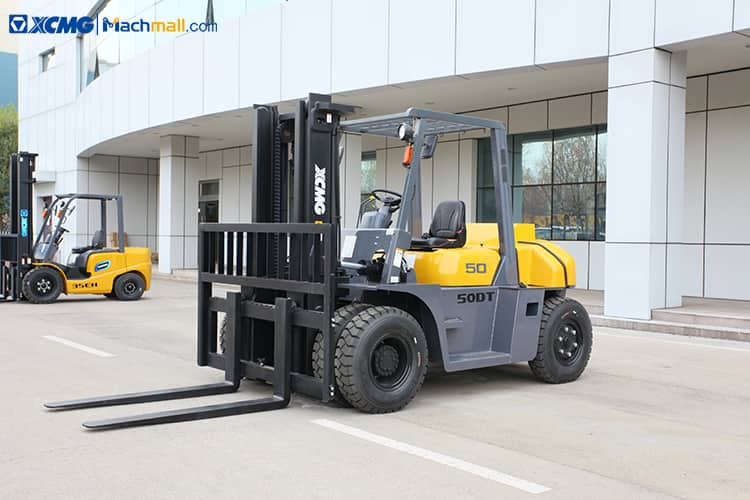 XCMG new 5 ton diesel forklift truck XCB-DT50 with 2.5m mast height price