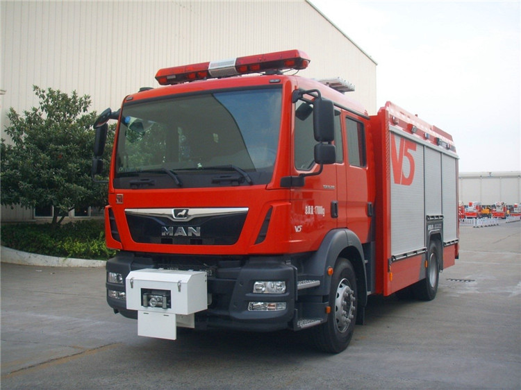 XCMG Official Fire Truck AP50F1 firefighter truck new water and foam fire truck Multi-Functional Fire Truck price for sale