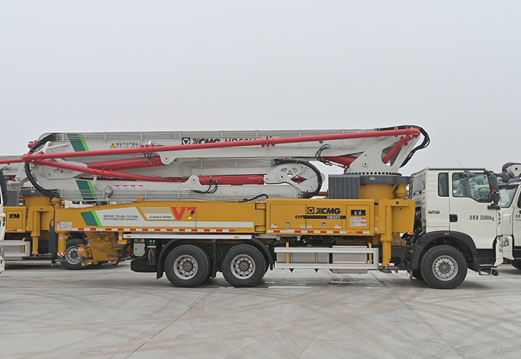 XCMG official 50m China new concrete pump truck HB50V with Sinotruk chassis price