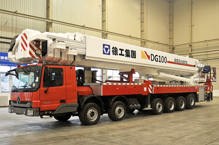 XCMG 100m fire truck DG100 China new hydraulic aerial platform fire truck with Benz chassis price