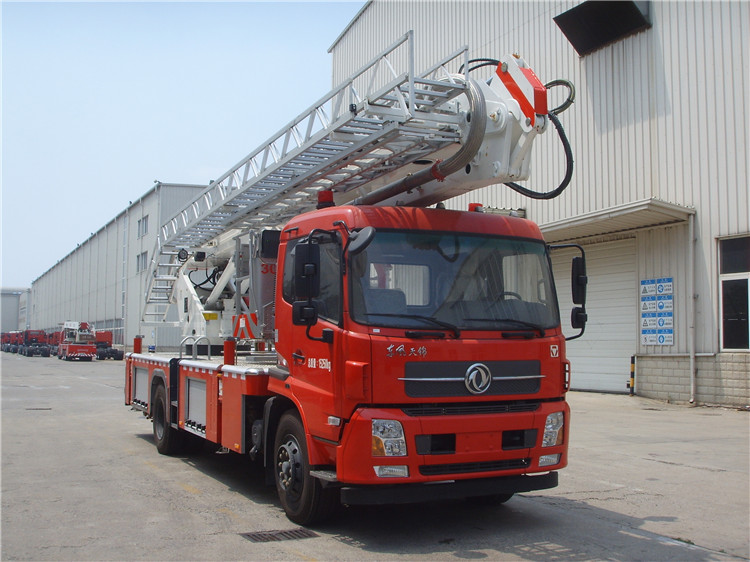 XCMG 4x2 fire rescue truck DG22C2 small mini 22m aerial platform fire truck price for sale