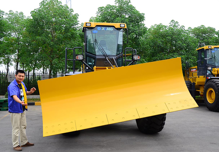 XCMG manufacturer 162kW wheel bulldozer DL210KN China high quality dozer bulldozer for sale