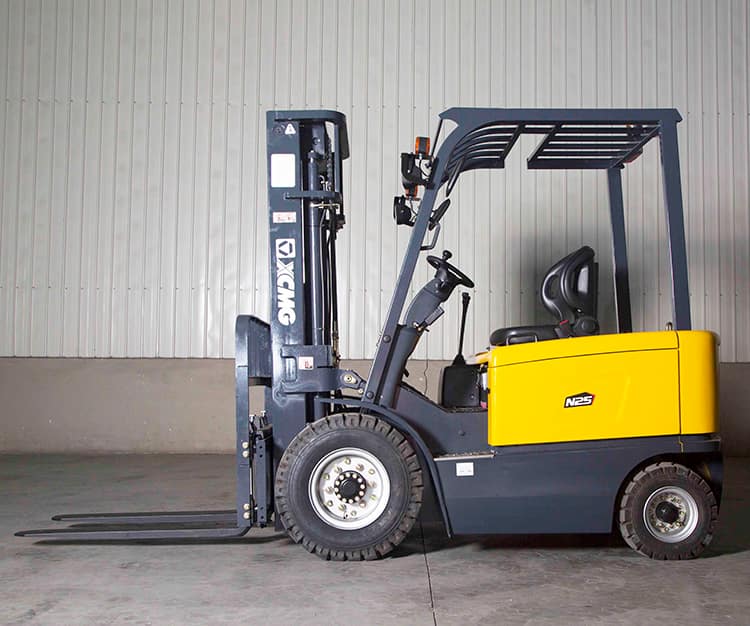 China XCMG 2.5 ton small electric forklifts FB25-AZ1 forklift wheels truck for sale