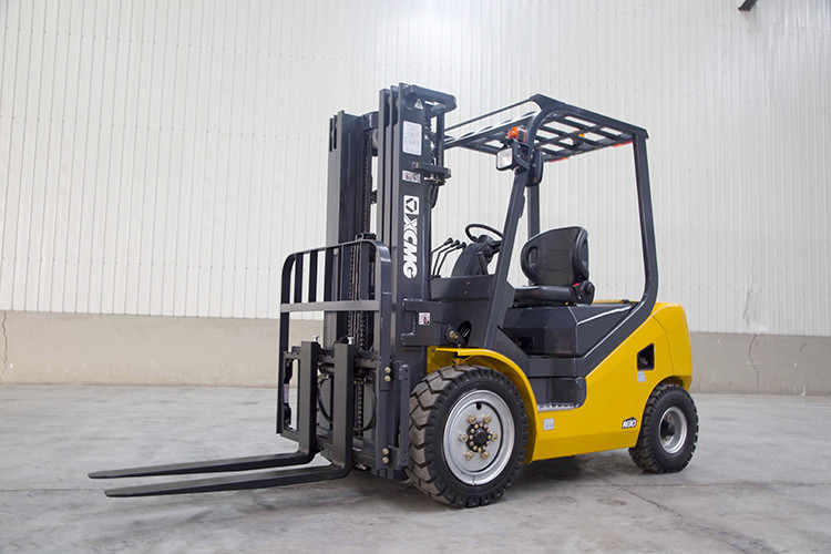 XCMG Forklift Diesel 2 Ton Small Forklift FD20T Forklift Trucks China Forklift Machine Price