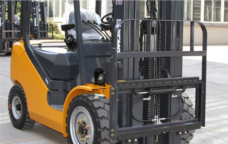 XCMG Diesel Forklift 2 Ton 2.5 Ton 3 Ton 3.5 T Forklift Truck 4x4 Fork Lift Trucks For Sale