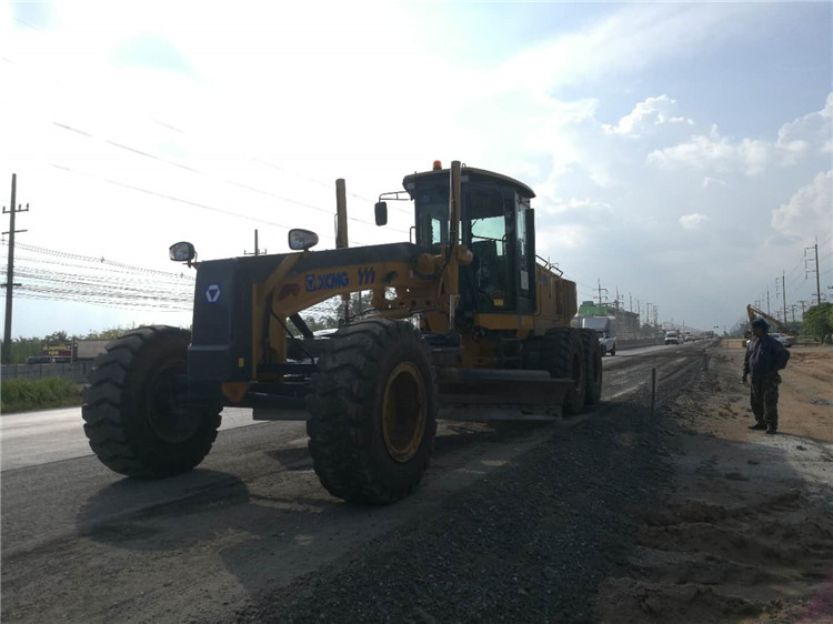 XCMG 350 HP Road Construction Grader Motor Heavy Duty Machine GR3505 With Cummins Engine Price