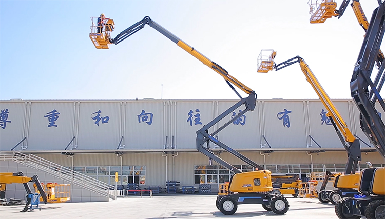 XCMG official 14m China electric articulated boom lift GTBZ14JD aerial work platform price for sale