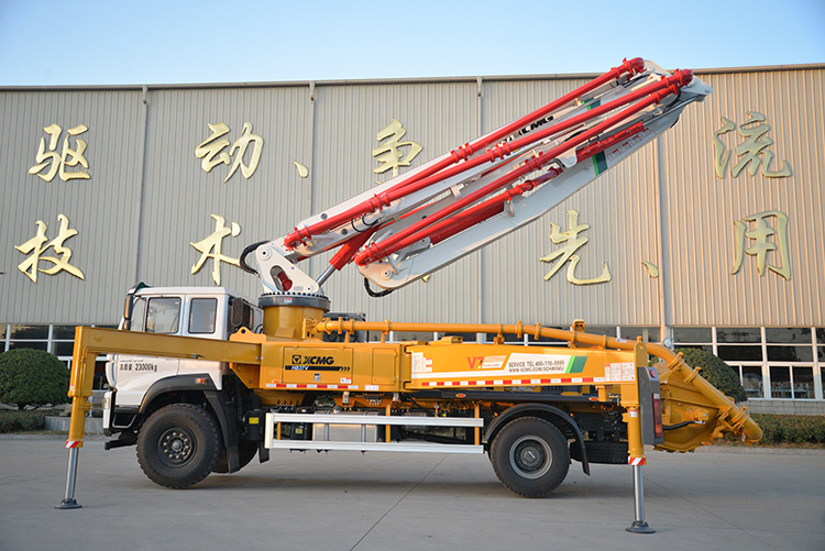 XCMG Schwing concrete pump truck HB37V China new 37m concrete truck with Sitrak chassis price