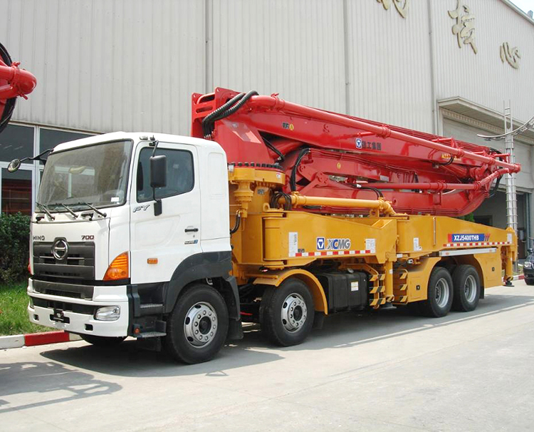 XCMG Official HB48K Truck-mounted Concreted Boom Pumps for sale