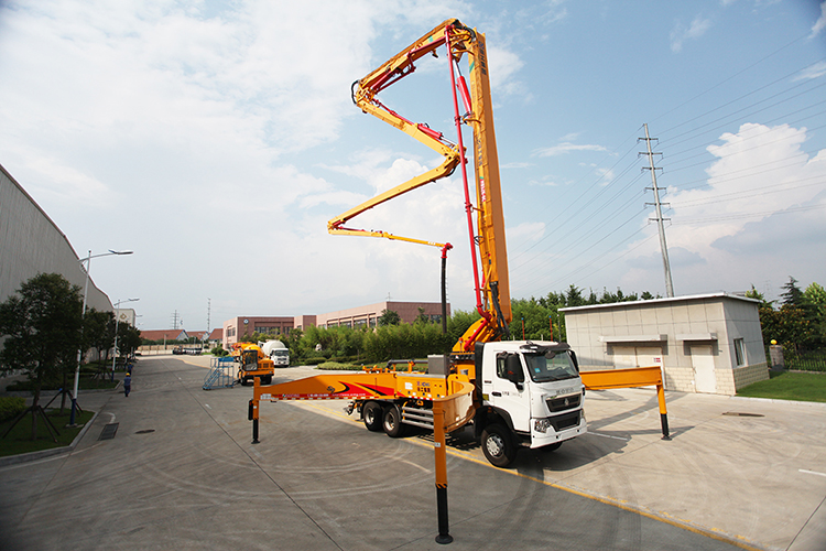 XCMG Official 52m Cheap Price Concrete Pump Machine HB52K concrete pump truck price for sale