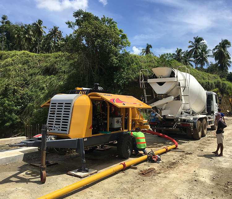 XCMG Manufacturer HBT9018V Concrete Mixer Pump Trailer for Sale