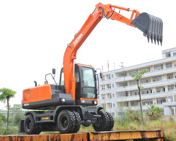 XCMG 9 ton wheel excavator HNE90W with spreader price