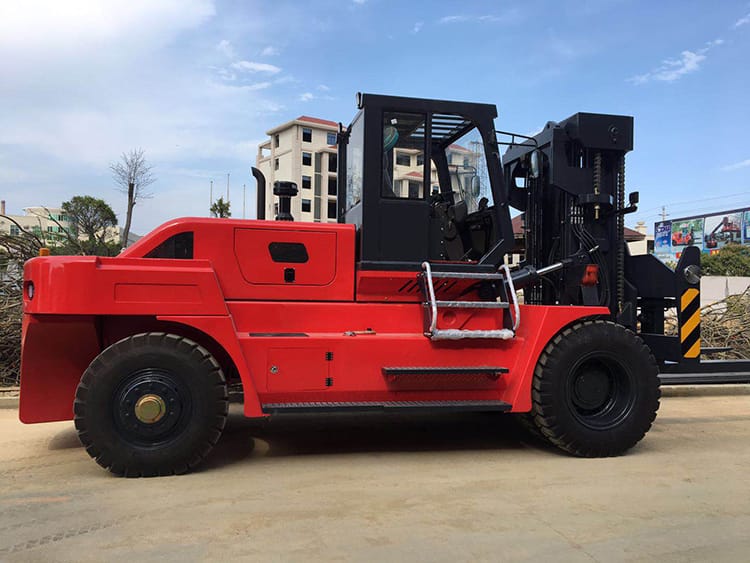 XCMG counterweight diesel forklift HNF-150 China hydraulic heavy duty forklift
