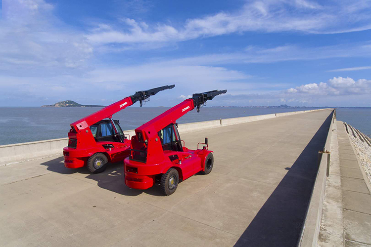 XCMG 11 ton Telehandler HNT-110 Telescopic Crane loader With spreader