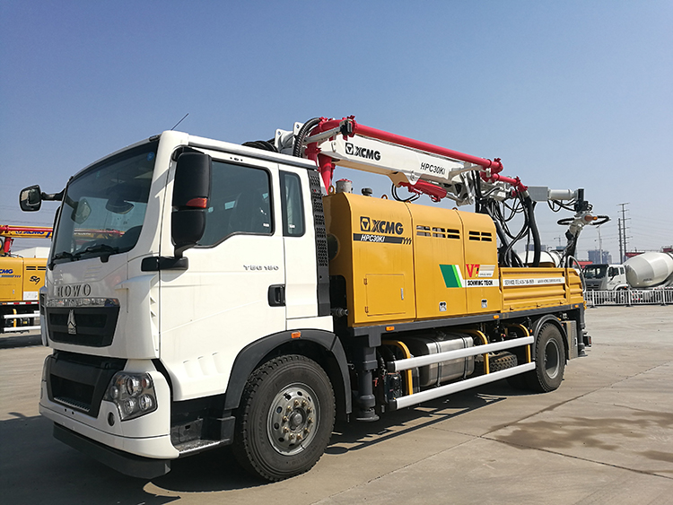 XCMG Schwing truck mounted concrete shotcrete spraying machine HPC30KI with HOWO chassis price