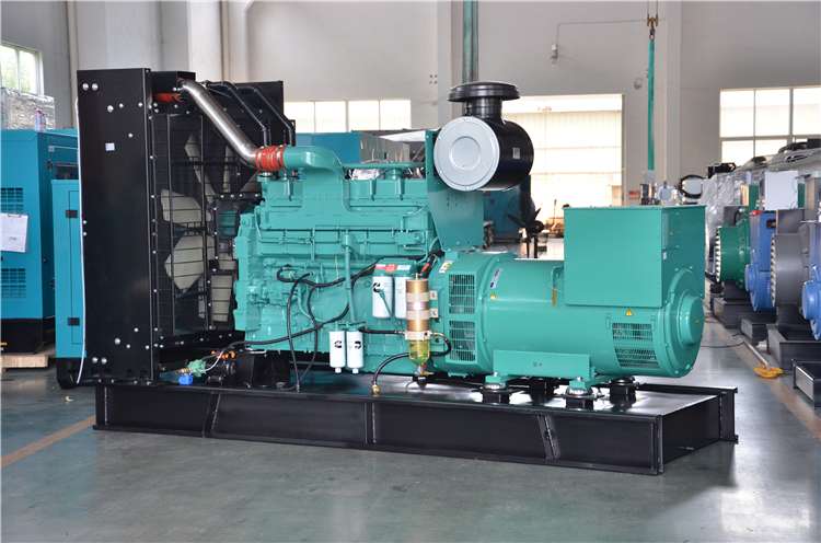 XCMG 600KW silent diesel generator JHK-600GF China new generator with Cummins engine parts price