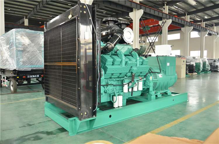 XCMG 875KVA diesel generator JHK-700GF China new silent Cummins engine generator with parts price