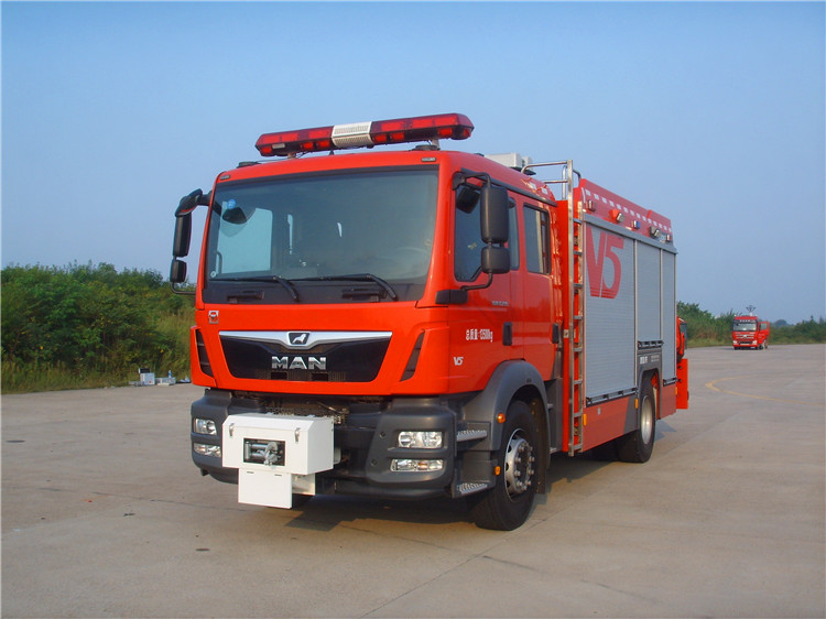 XCMG Official Fire Truck JY120F1 brand Emergency Rescue Fire Vehicle new 4x2 fire fighting vehicle price for sale