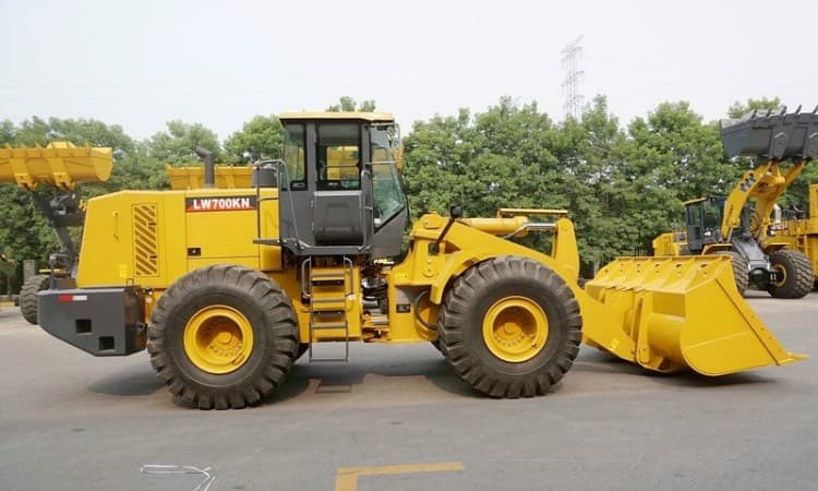 XCMG Official 7 Ton Wheel Loader Tractor Front Loader LW700KN China Loader Wholesale Price