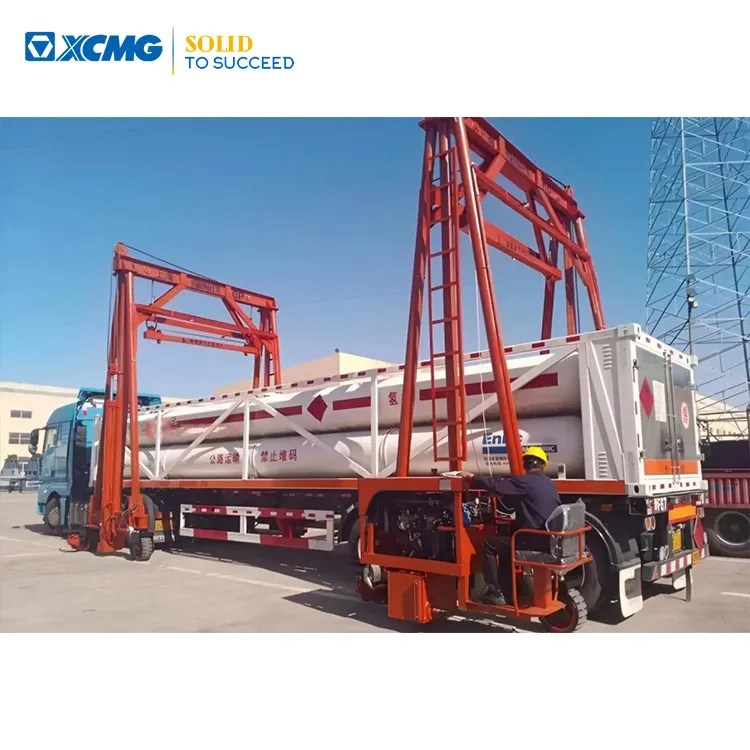 XCMG Official 0-60 Ton Mast Mobile container crane Tyred Lifting Gantry ...