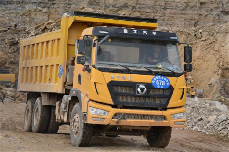 XCMG 42 Ton Tipper Truck Dumper 381 HP Big Trucks Hydraulic For Dumper 6*4 NXG3250D3KCL Prices