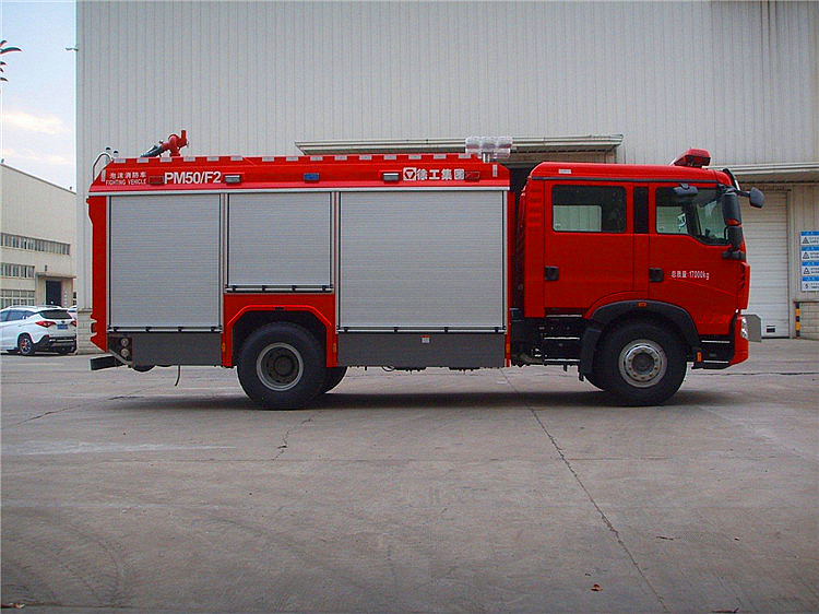 XCMG 4x2 5t fire truck PM50F2 China new mobile multifunction water tank and foam fire truck for sale