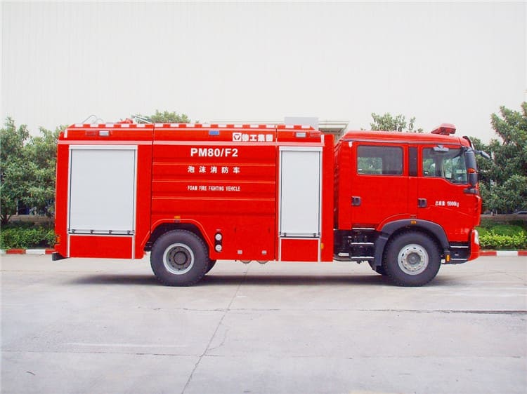 XCMG official 8 ton foam fire truck PM80F2 mobile fire fighting equipment price