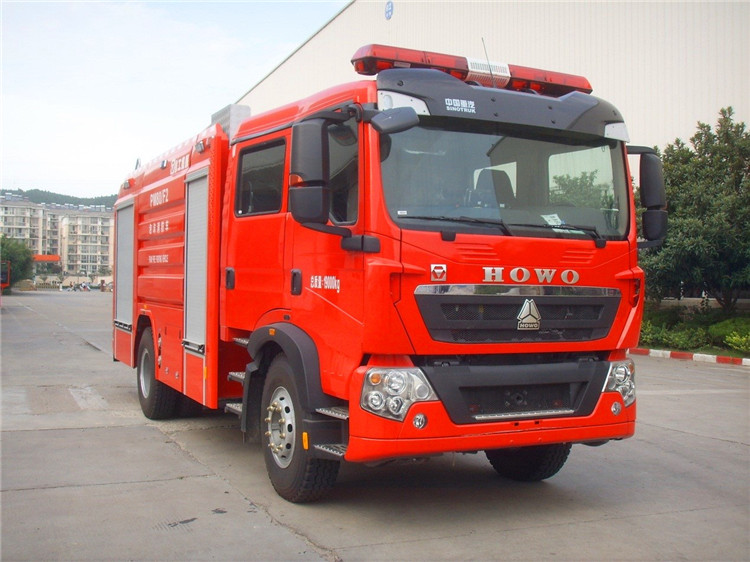 XCMG official 8 ton foam fire truck PM80F2 mobile fire fighting equipment price