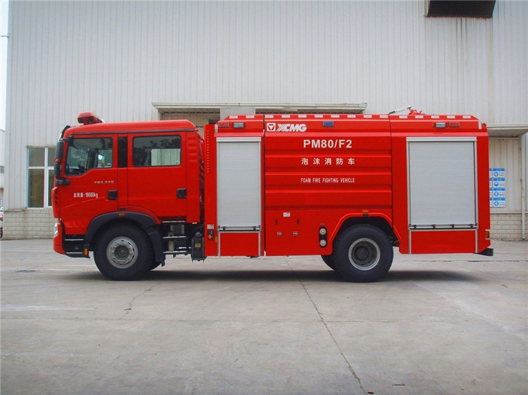 XCMG official 8 ton foam fire truck PM80F2 mobile fire fighting equipment price