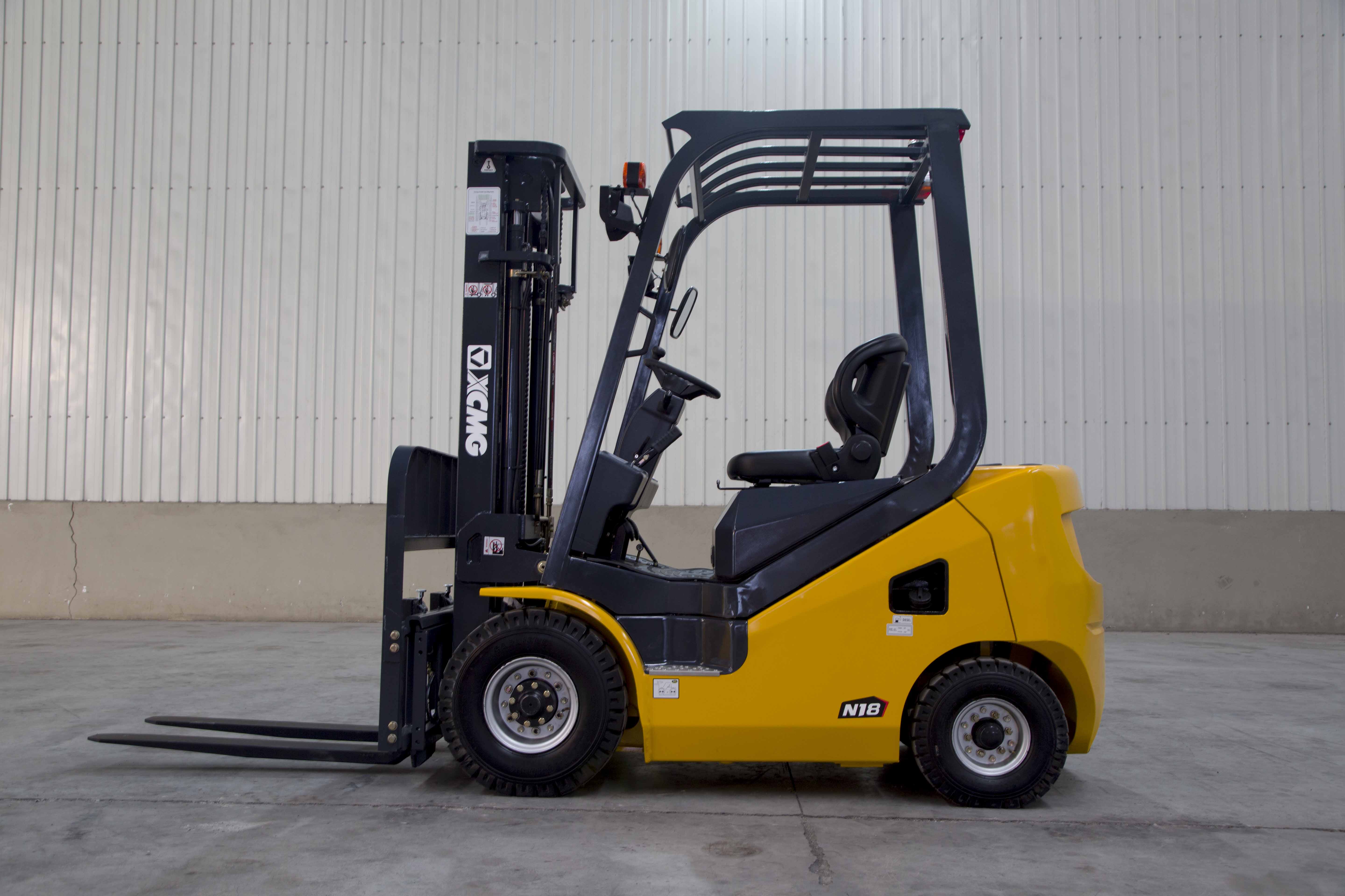 XCMG Official 1.5-1.8T Diesel Forklift Truck for sale