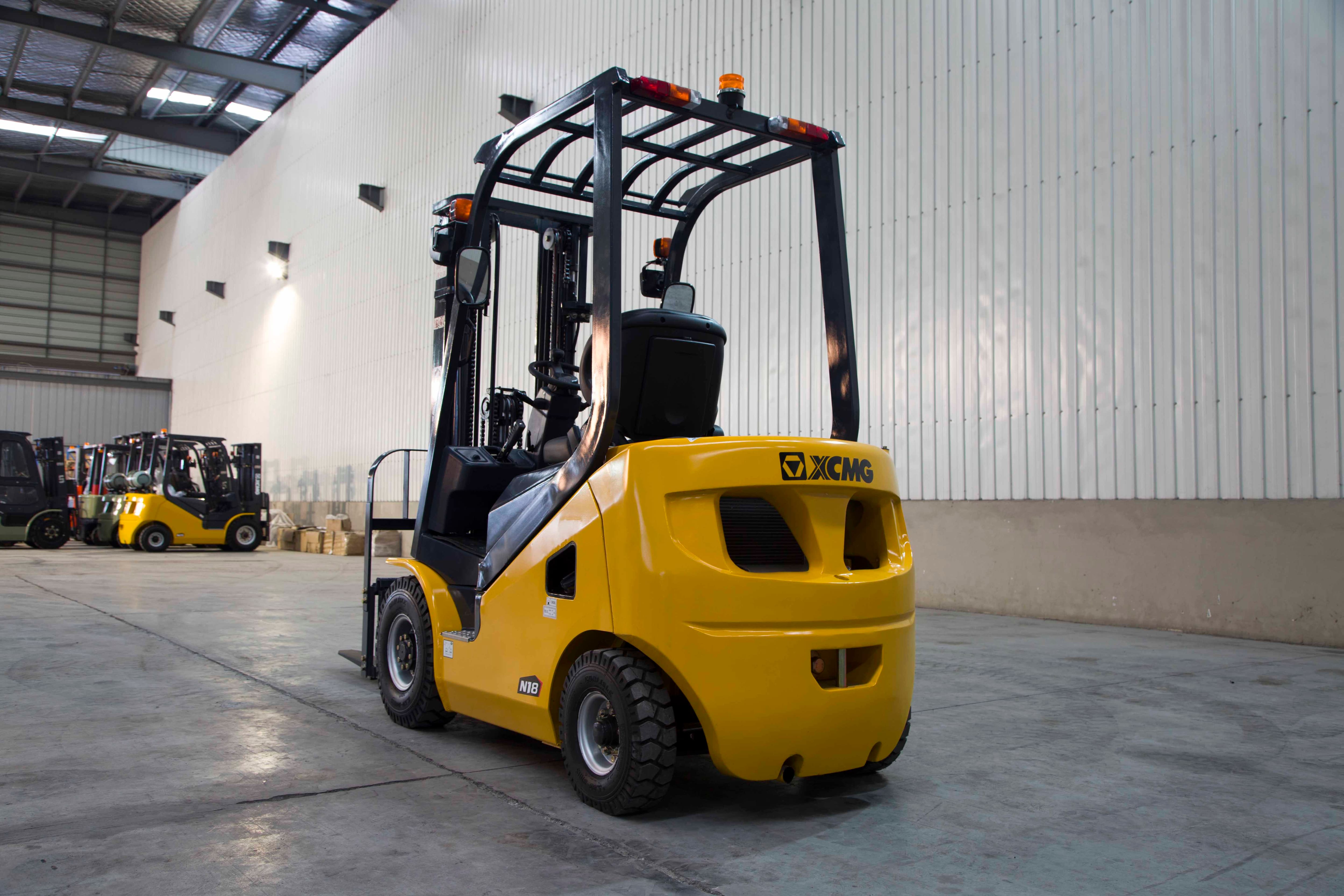 XCMG Official 1.5-1.8T Diesel Forklift Truck for sale