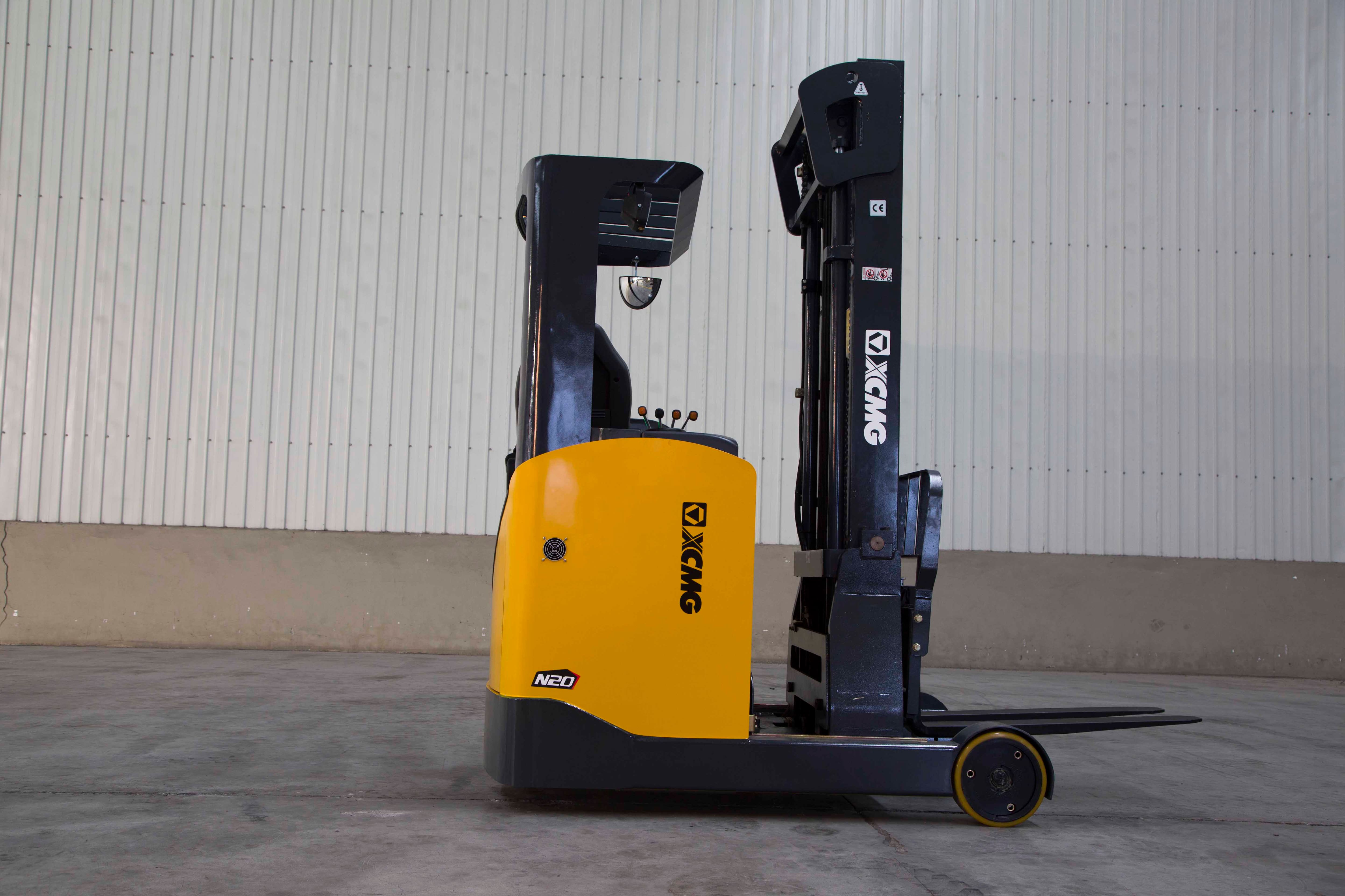XCMG Official 1.6-2.0T Sit down electric reach truck for sale