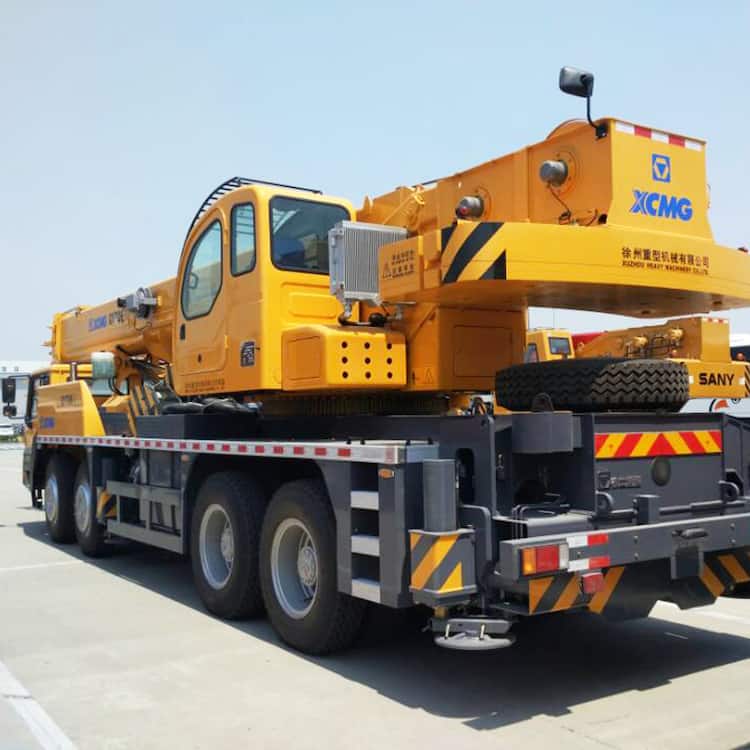 XCMG manufacturers QY70K-I cargo truck mounted crane for sale