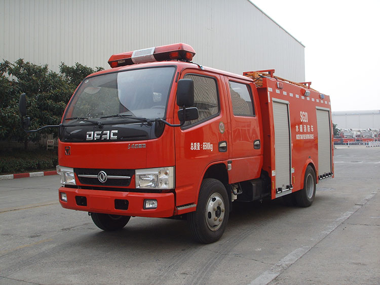 XCMG Official 2ton 4x2 water tank fire truck SG20 china mini water tank fire fighting truck for sale