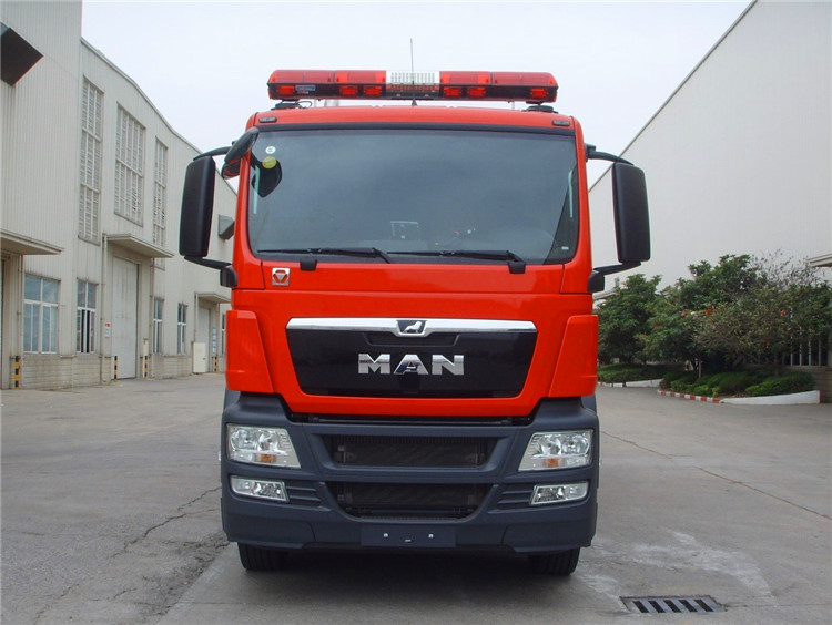 XCMG 8x4 23ton water tank fire truck SG230F1 China new mobile heavy duty fire fighting truck price