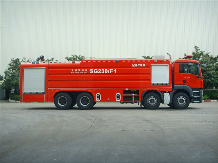 XCMG 8x4 23ton water tank fire truck SG230F1 China new mobile heavy duty fire fighting truck price