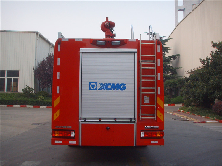 XCMG Official Fire Truck 25 ton new large capacity water tank fire truck SG250F2 fire fighting truck price for sale