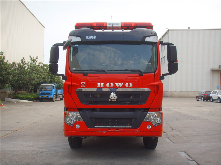 XCMG Official Fire Truck 8 ton water tank fire truck SG80F2 new fire fighter truck price for sale