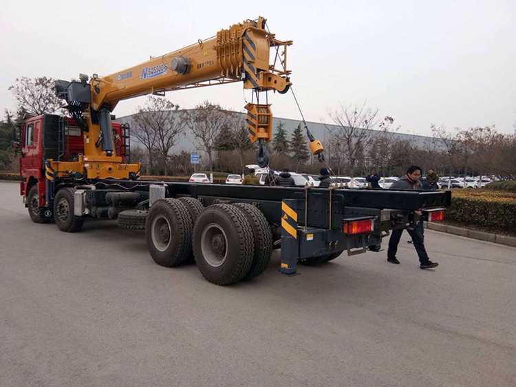 XCMG 20 ton truck with crane SQS500B China telescopic boom lorry crane