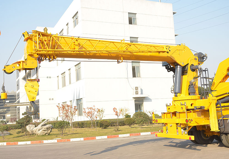 XCMG 20 ton truck with crane SQS500B China telescopic boom lorry crane