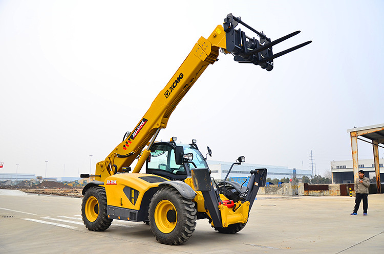 XCMG Official XC6-3514K 3.5 ton side loader forklift 14m small telehandler telescopic handler price