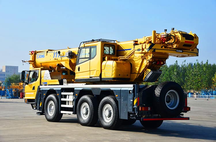 XCMG Manufacturer XCA60E 60 Ton Mobile All Terrain Truck Crane for Sale