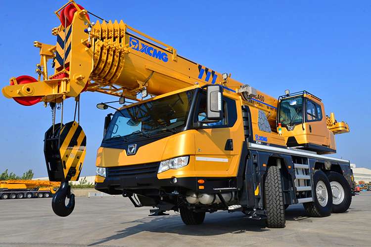 XCMG All-Terrain Crane XCA60E New 60 Ton Boom Truck Crane Price