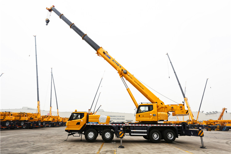 XCMG Official 50 Ton Hydraulic Jib Crane XCT50_M China Hydraulic Cranes Truck for sale