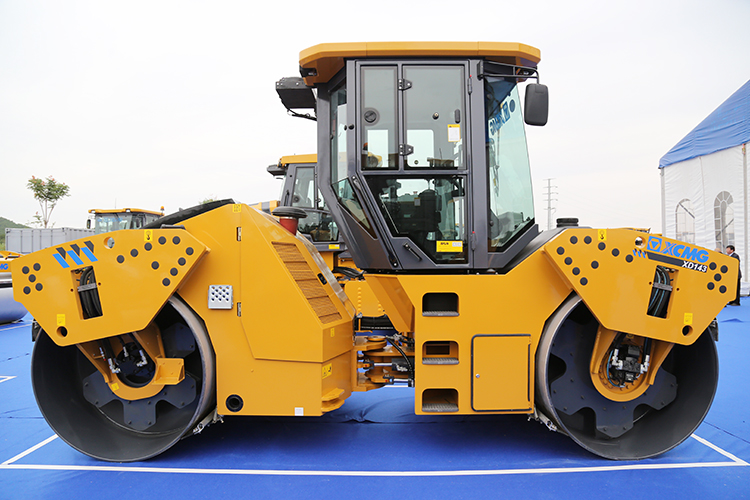 XCMG Official XD143 Road Roller for sale